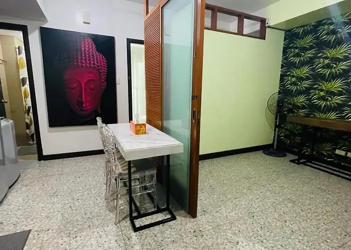 Couette-café San Lorenzo Place Tower 2 *